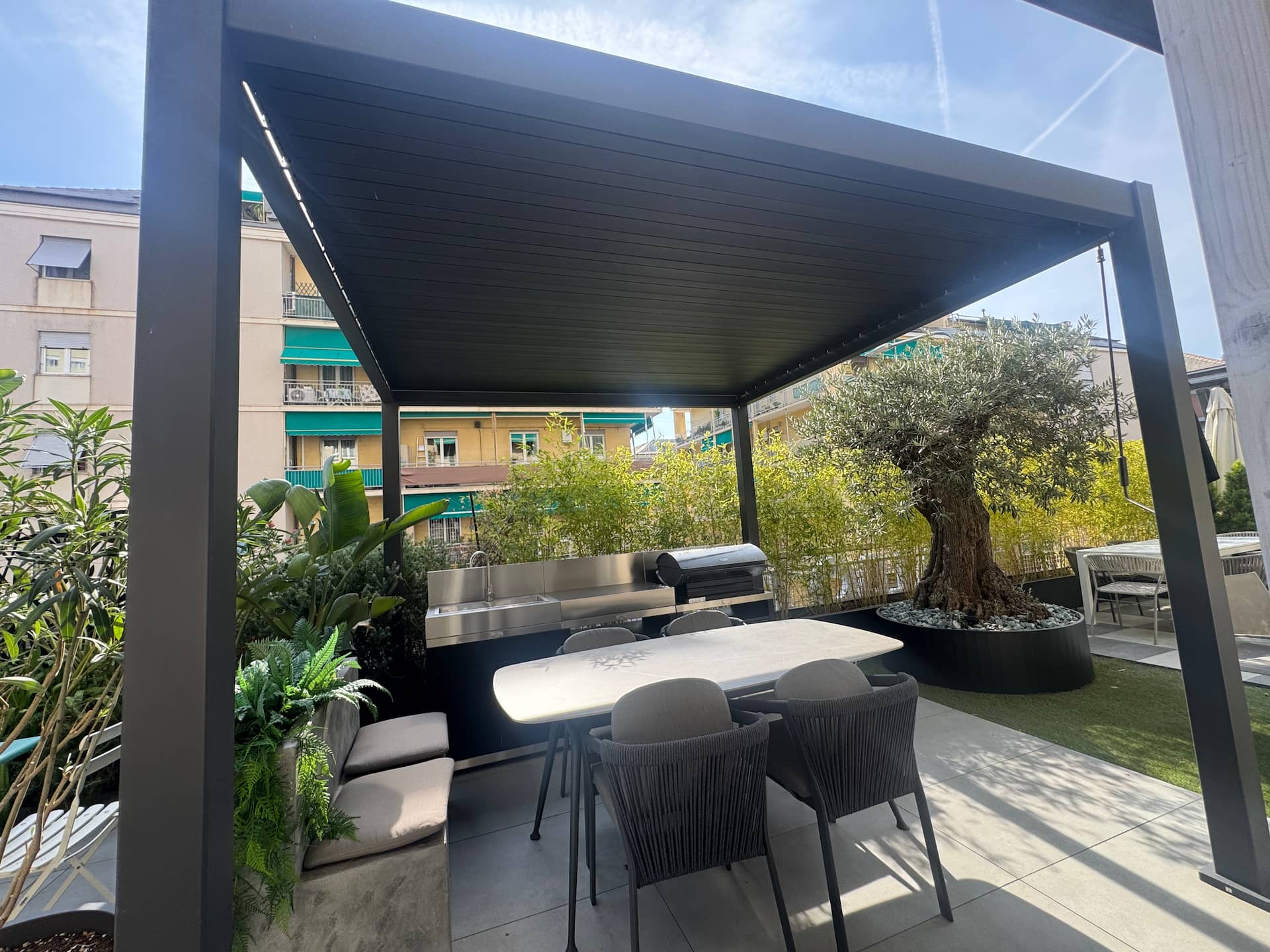 pergole pergotende e pergole bioclimatiche per arredo giardino a genova balbo outdoor